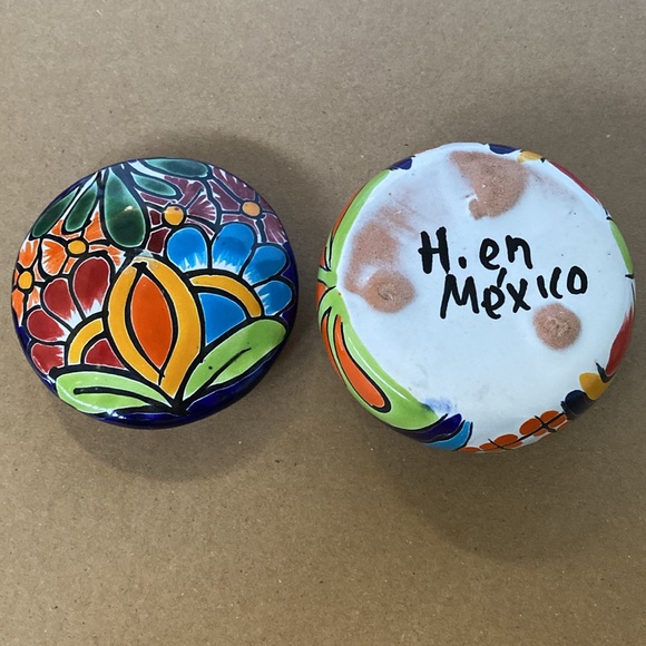 Ceramic Made in Mexico Souvenir hand painted trinket bowl container with lid - Picture 6 of 11